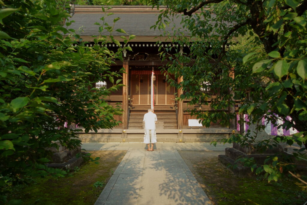 素直の一段、謙虚の一段